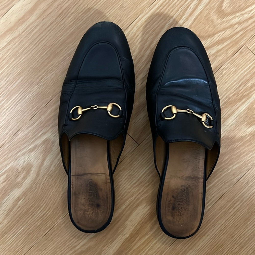 GUCCI SLIDES size 39.5! Amazing price and condition